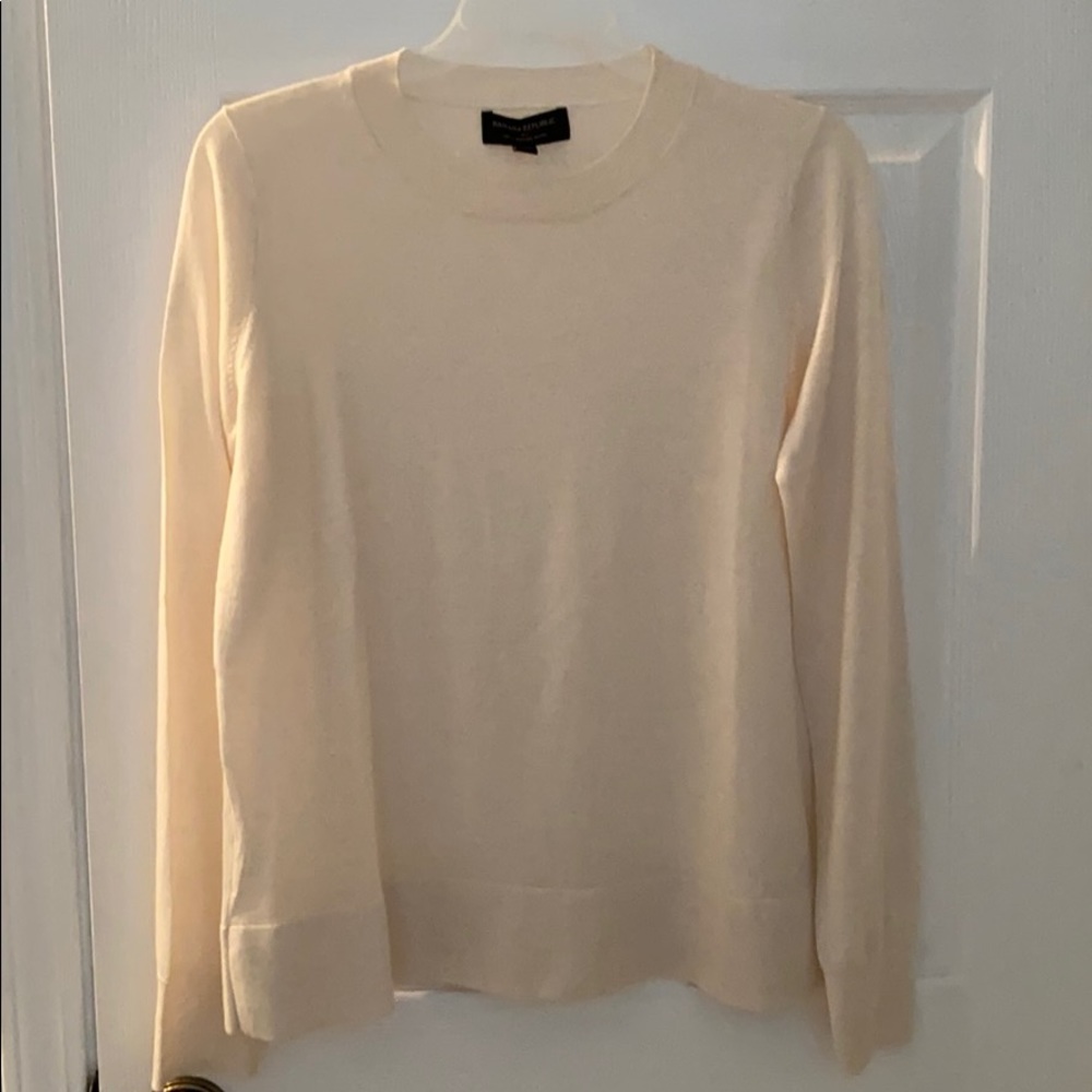 NWOT-Banana republic sweater